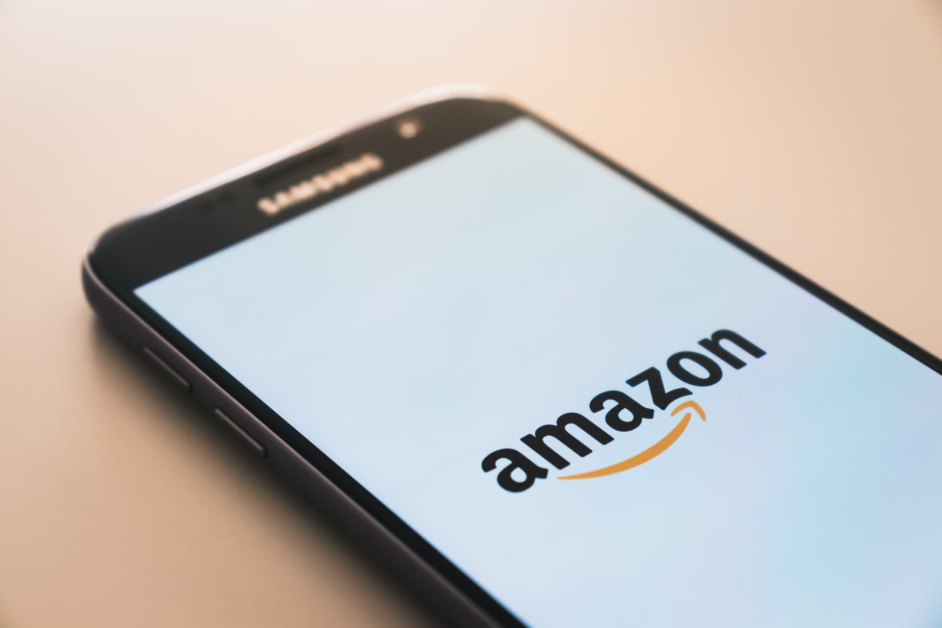 header Amazon | iO